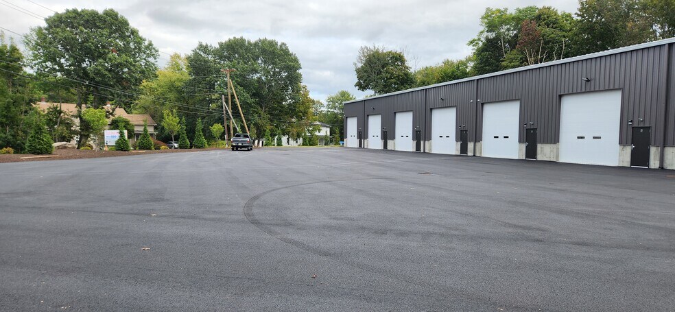 More Photos Of 282 Pulaski St, Coventry Warehouse For Lease