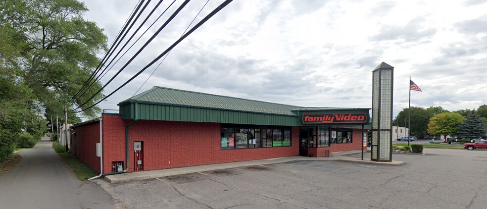 More Photos Of 317 N Mission St, Mount Pleasant Freestanding For Lease