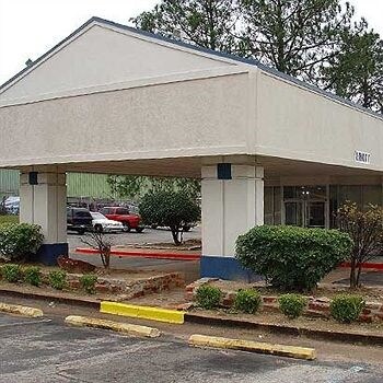 More Photos Of 1407 E Rusk St, Jacksonville Hotel For Sale
