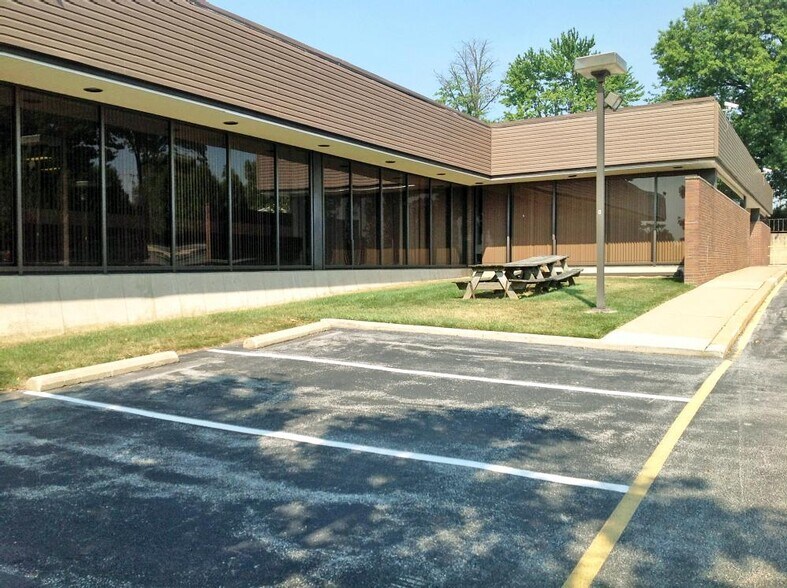 More Photos Of 2400 Philadelphia Pike, Claymont Office For Lease