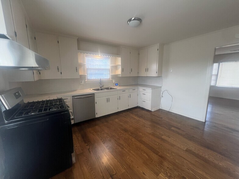 More Photos Of 409 W Washington St, Broken Arrow Land For Sale
