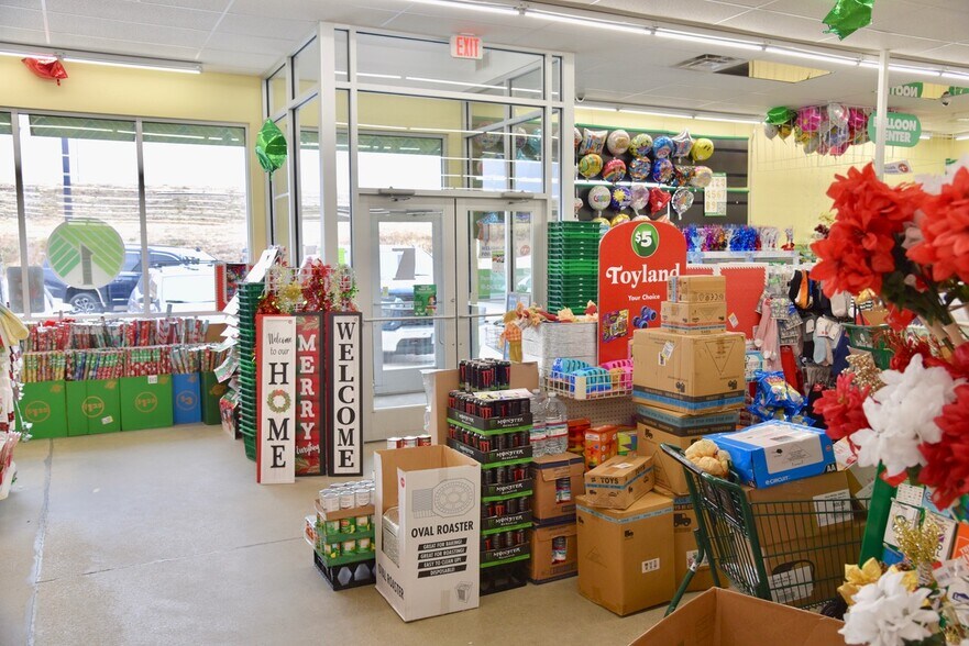 More Photos Of 1910 Eastgate Ave, Pierre Freestanding For Lease