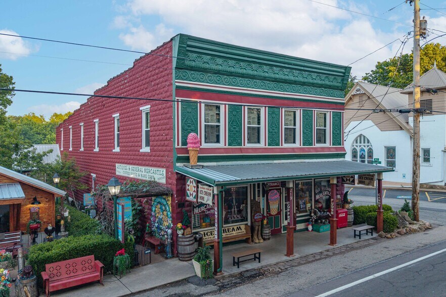 More Photos Of 219 MO-21, Caledonia Storefront Retail Residential For Sale