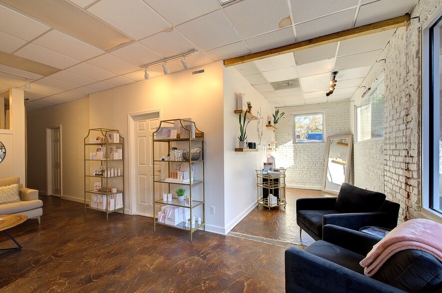 More Photos Of 205 N Laurens St, Greenville Loft Creative Space For Sale