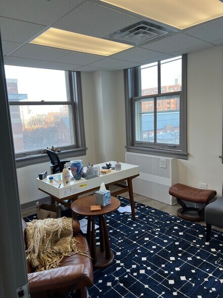 More Photos Of 636 Church St, Evanston Office Residential For Lease