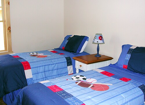 More Photos Of 4607 NY-28, Milford Hotel For Sale