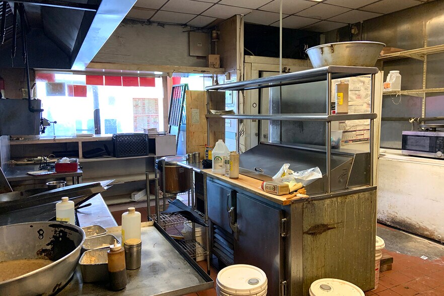 More Photos Of 222 Malcolm X Blvd, Brooklyn Storefront Retail Residential For Lease