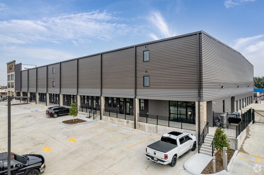 More Photos Of 6615 Stewart Rd, Galveston Self Storage For Lease