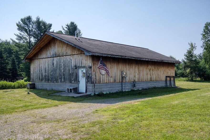 More Photos Of 1200 Sundstein Rd, Eagle River Warehouse For Sale