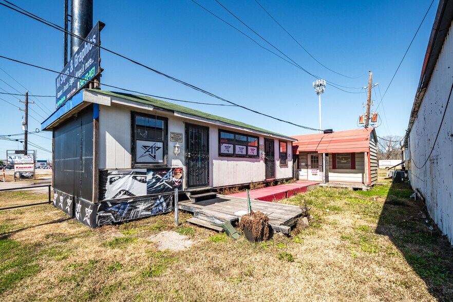 More Photos Of 2025 FM 1960 Bypass Rd E, Humble General Retail For Sale