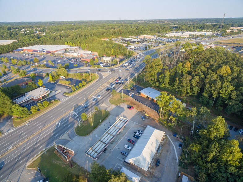 More Photos Of 3798 Buford Dr, Buford Service Station For Lease