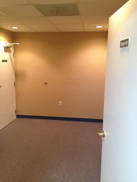 More Photos Of 186 Thomas Johnson Dr, Frederick Unknown For Lease