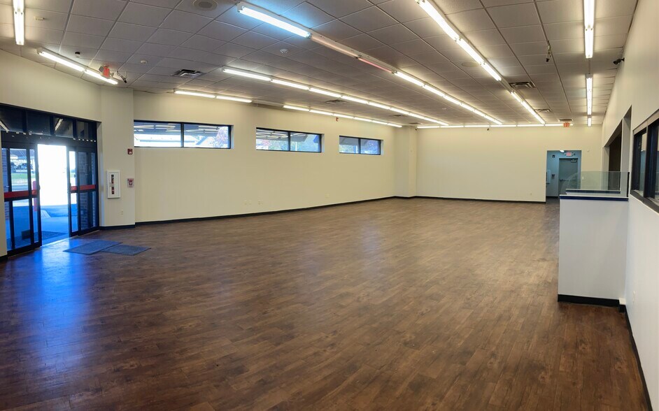 More Photos Of 533 W Nettleton Ave, Jonesboro Freestanding For Sale