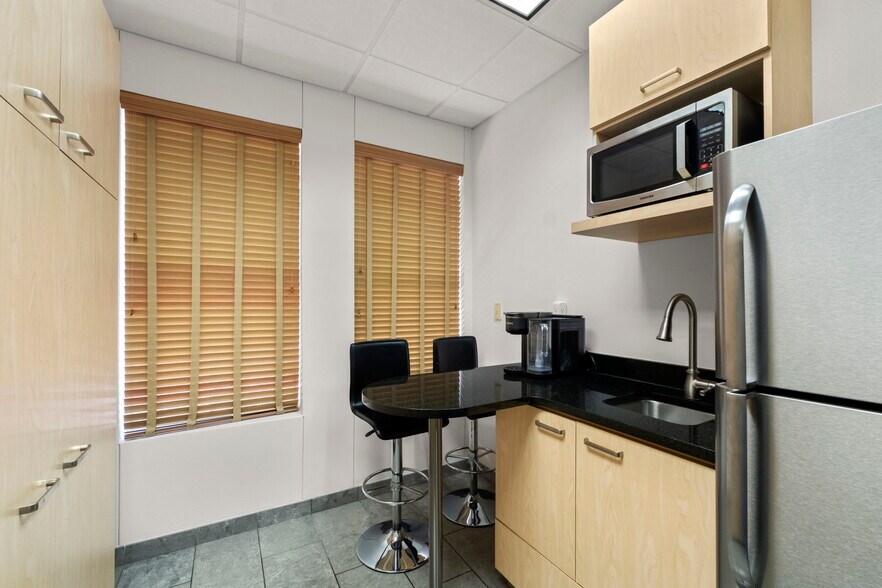 More Photos Of 8627 Cinnamon Creek Dr, San Antonio Medical For Sale