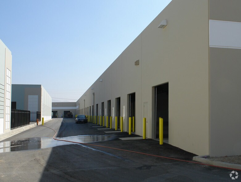 More Photos Of 10254-10258 Birtcher Dr, Jurupa Valley Unknown For Lease