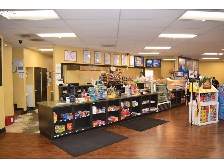 More Photos Of 457 E Main St, Athena Convenience Store For Sale