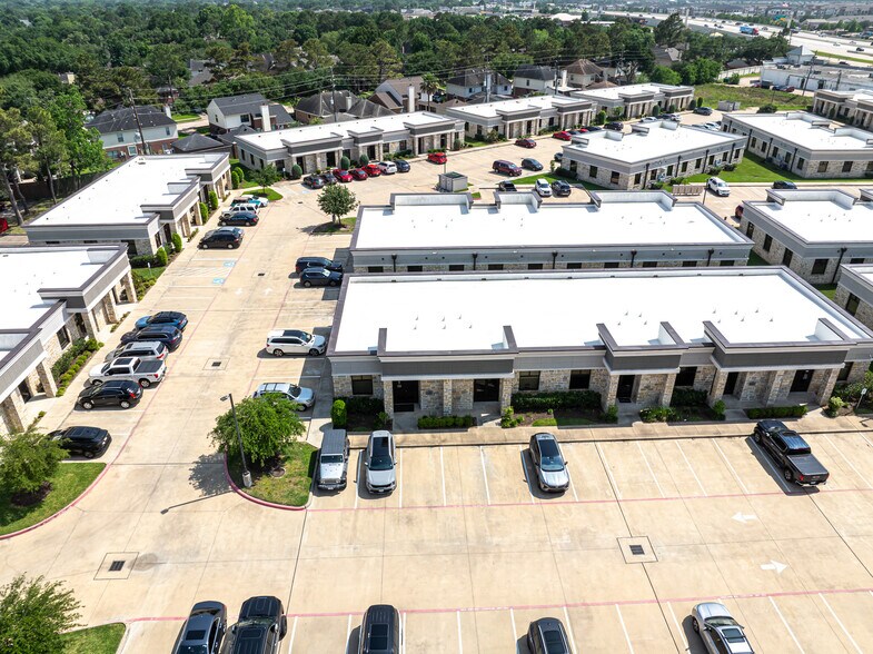 More Photos Of 633 E Fernhurst Dr, Katy Medical For Sale