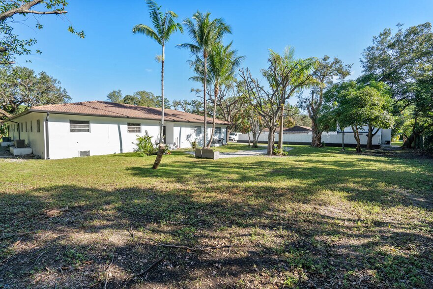 More Photos Of 3315-3331 SW 15th Ave, Fort Lauderdale Apartments For Sale