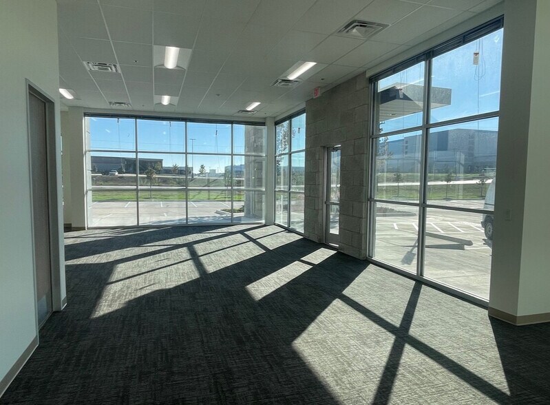 More Photos Of 6674 Cal Turner Dr, San Antonio Warehouse For Lease