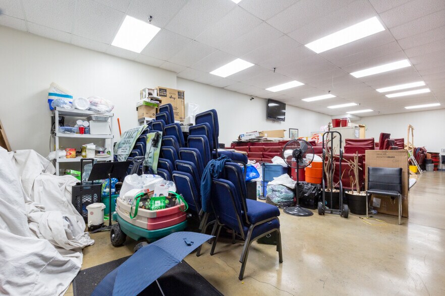 More Photos Of 505 S Main St, Santa Ana Storefront For Sale