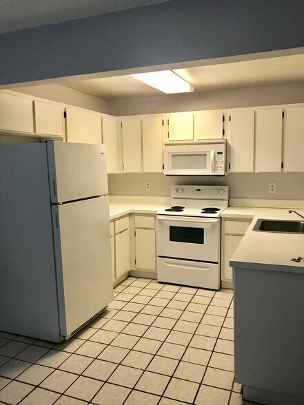 More Photos Of , Miramar Multifamily For Sale