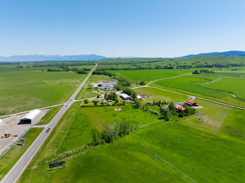 More Photos Of 70 Williams Rd E, Gallatin Gateway Flex For Sale