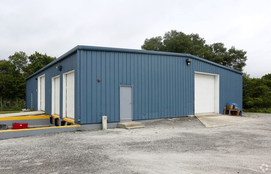 Primary Photo Of 606 S Hawthorne Ave, Apopka Warehouse For Lease