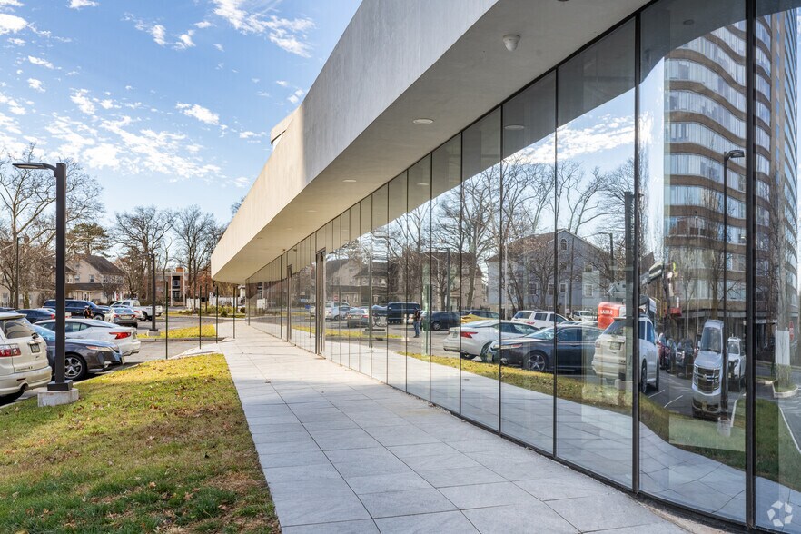 More Photos Of 315 S Harrison St, East Orange Apartments For Lease