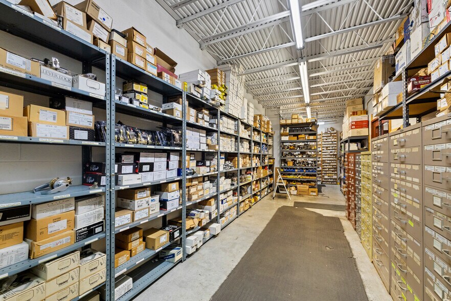 More Photos Of 622 N Central St, Knoxville General Retail For Sale