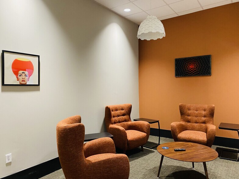 More Photos Of 7100-7140 Foundry Row, Liberty Township Coworking Space