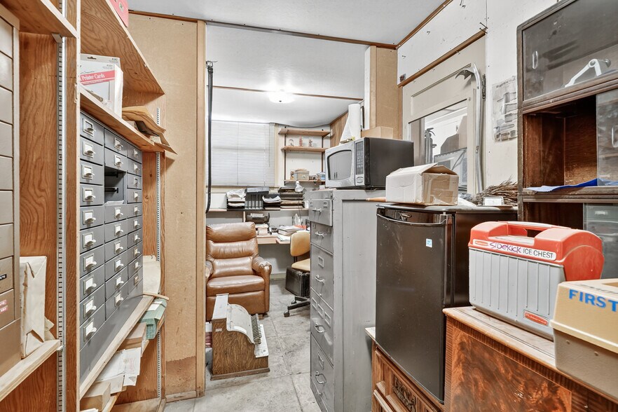 More Photos Of 360-362 Central Ave, Fillmore Storefront For Sale