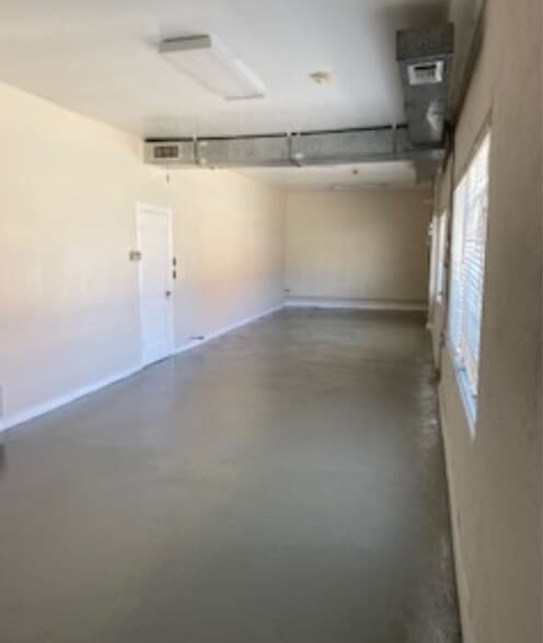 More Photos Of 115 Strickland Plz, Irving General Retail For Sale