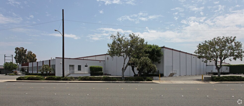 Primary Photo Of 2650 Commerce Way, Commerce Warehouse For Lease