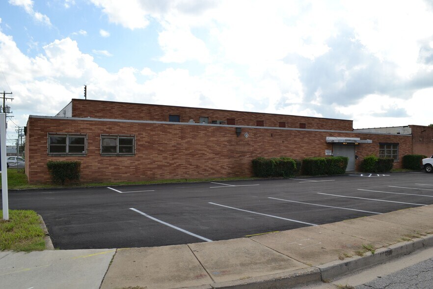 Primary Photo Of 1021 E Princess Anne Rd, Norfolk Warehouse For Sale