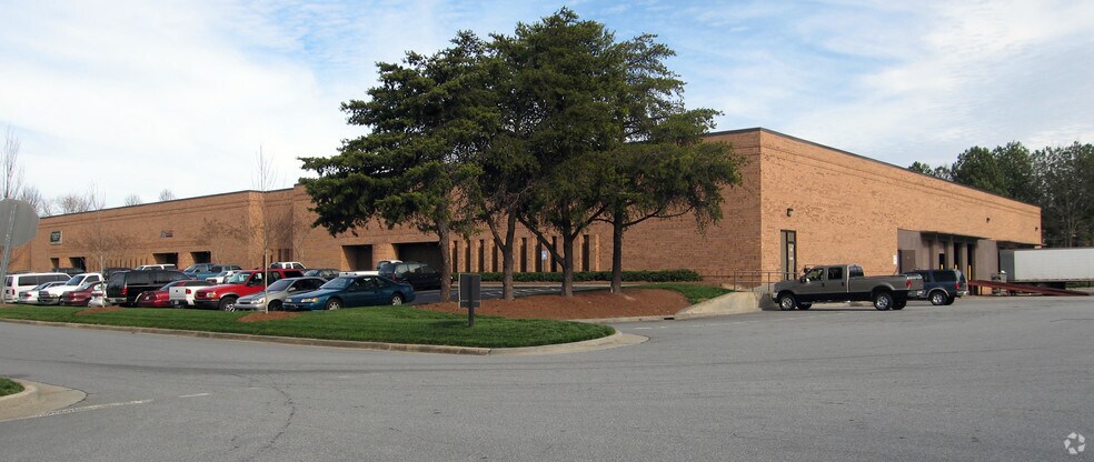 More Photos Of 6510 Jimmy Carter Blvd, Norcross Warehouse For Lease