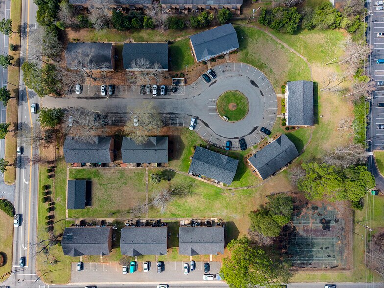 More Photos Of 2501 Redwood Ct, Albany Multifamily For Sale