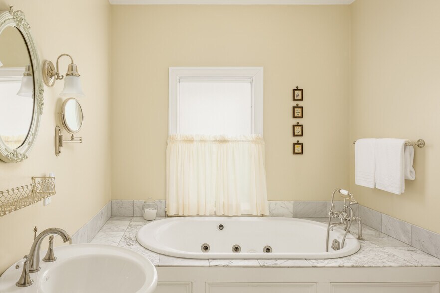 More Photos Of 4317 State Route 23, Hudson Hospitality For Sale