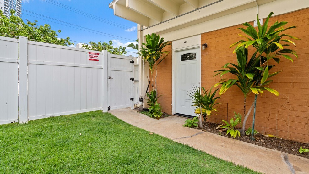 More Photos Of 1909 Kahakai Dr, Honolulu Apartments For Sale