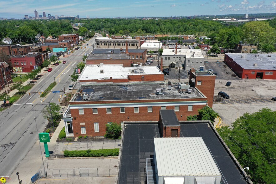 More Photos Of 4209-4221 Pearl Rd, Cleveland General Retail For Lease