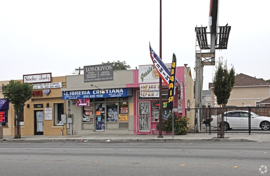 Primary Photo Of 3203-3205 Middlefield Rd, Redwood City Storefront For Lease
