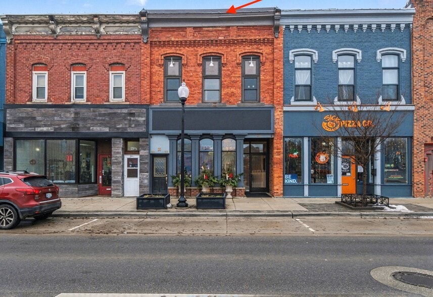 More Photos Of 31 N Washington St, Oxford Storefront Retail Residential For Sale