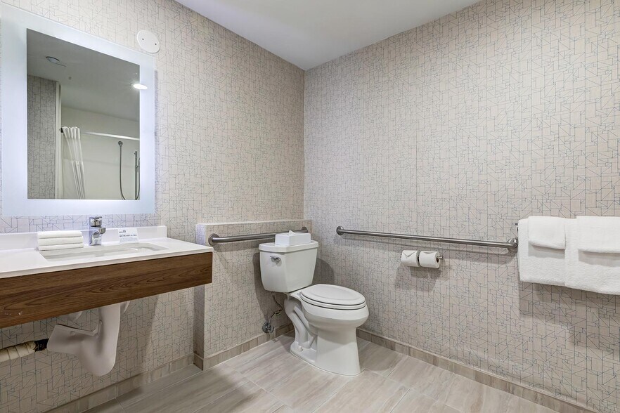 More Photos Of 611 S Westlake Ave, Los Angeles Hotel For Sale