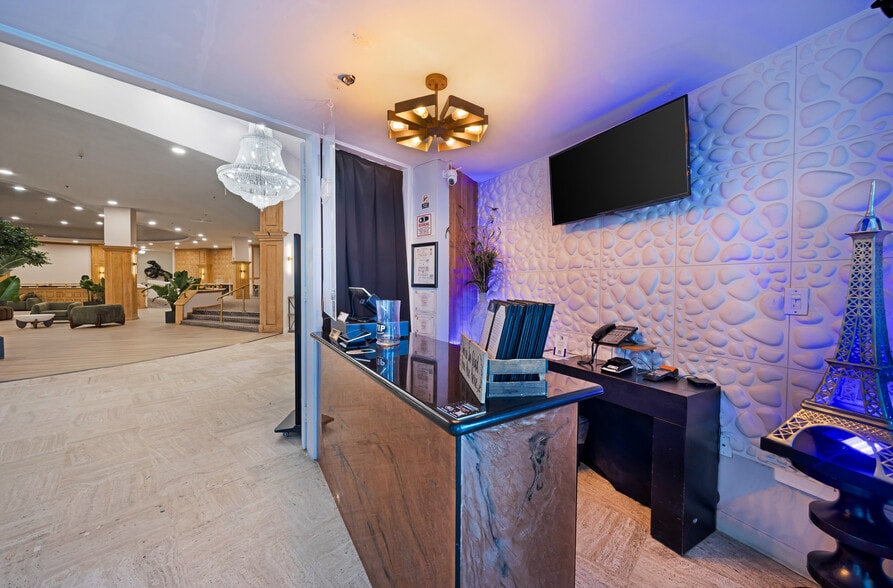 More Photos Of 5445 Collins Ave, Miami Beach Apartments For Sale