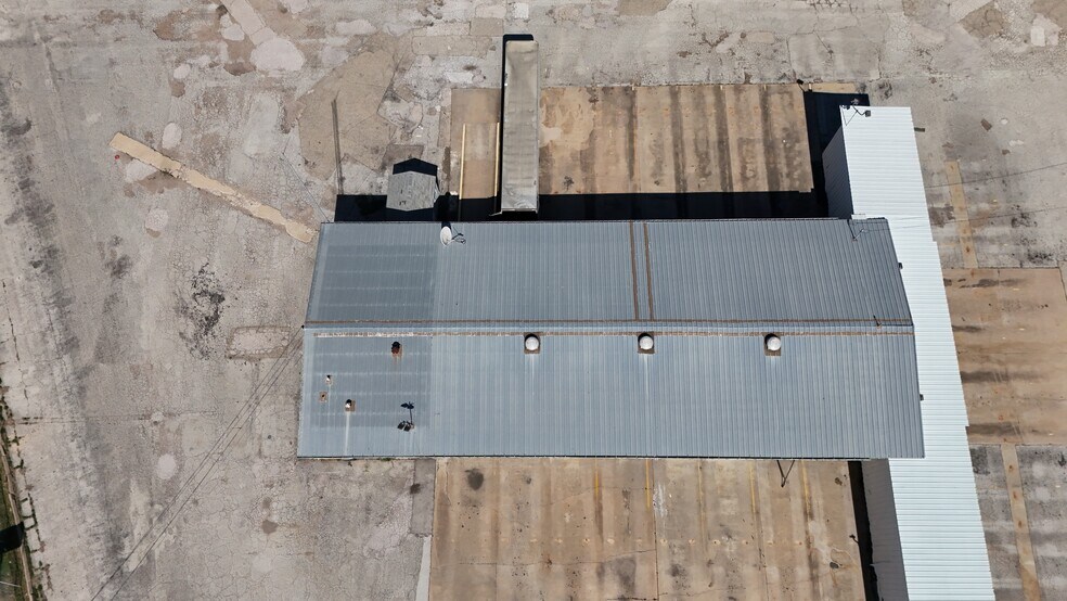 More Photos Of 3230 Clay Ave, Waco Industrial For Sale