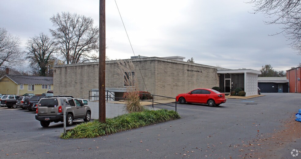 More Photos Of 1005 W Bramlett Rd, Greenville Office For Sale