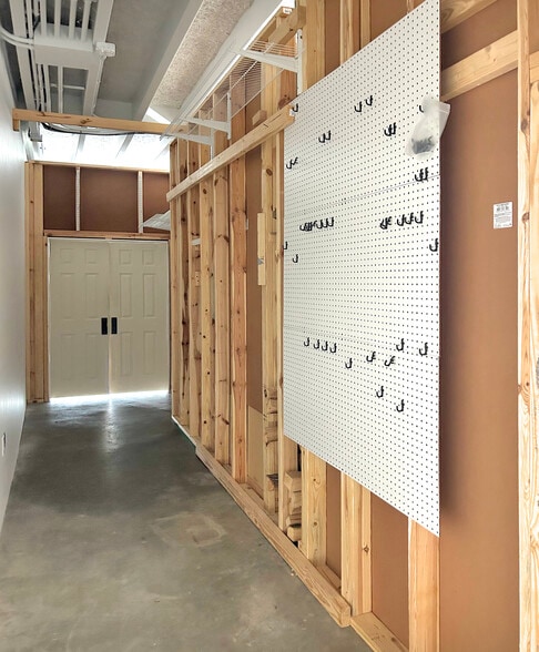 More Photos Of 1224 Houston Ave, Houston Loft Creative Space For Lease