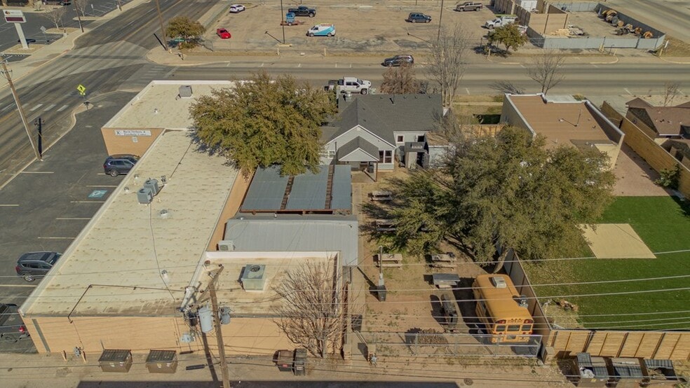More Photos Of 615 N Sam Houston Ave, Odessa Restaurant For Sale