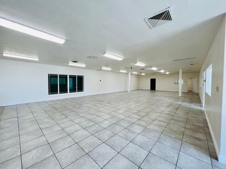 More Photos Of 1153 S Greenwood Ave, Montebello Manufacturing For Lease