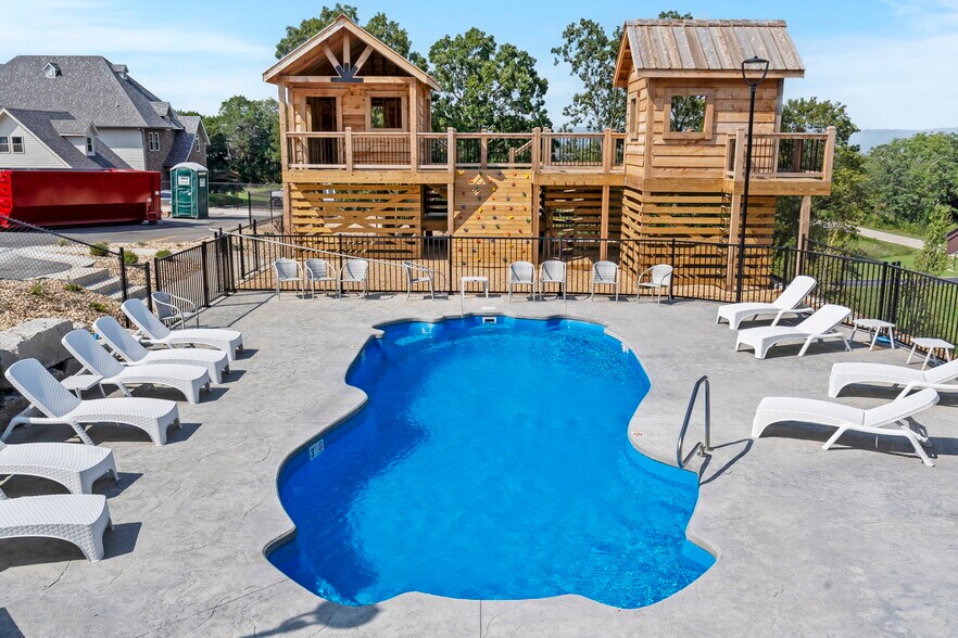 More Photos Of 129 Pioneer Peak, Kimberling City Specialty For Sale