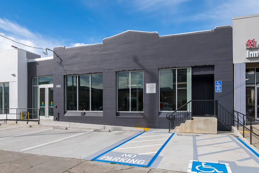 Primary Photo Of 450 Bay Shore St, San Francisco General Retail For Sale